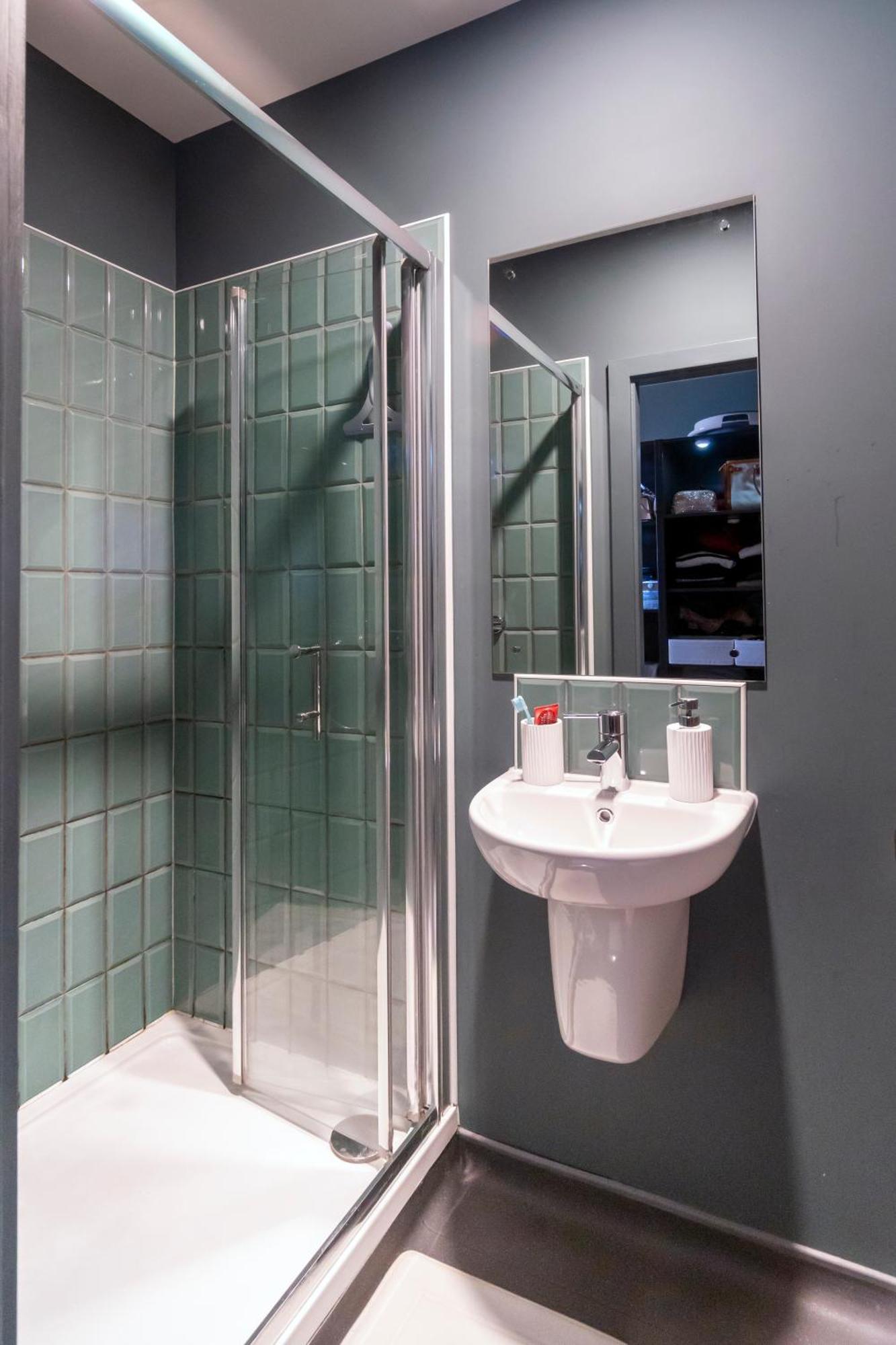 Copley Court Apartment Корк Екстериор снимка