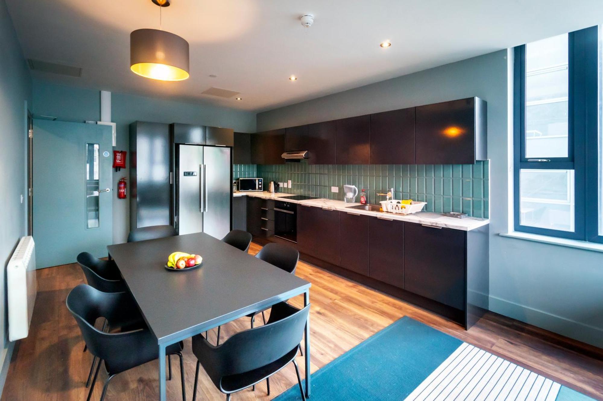 Copley Court Apartment Корк Екстериор снимка